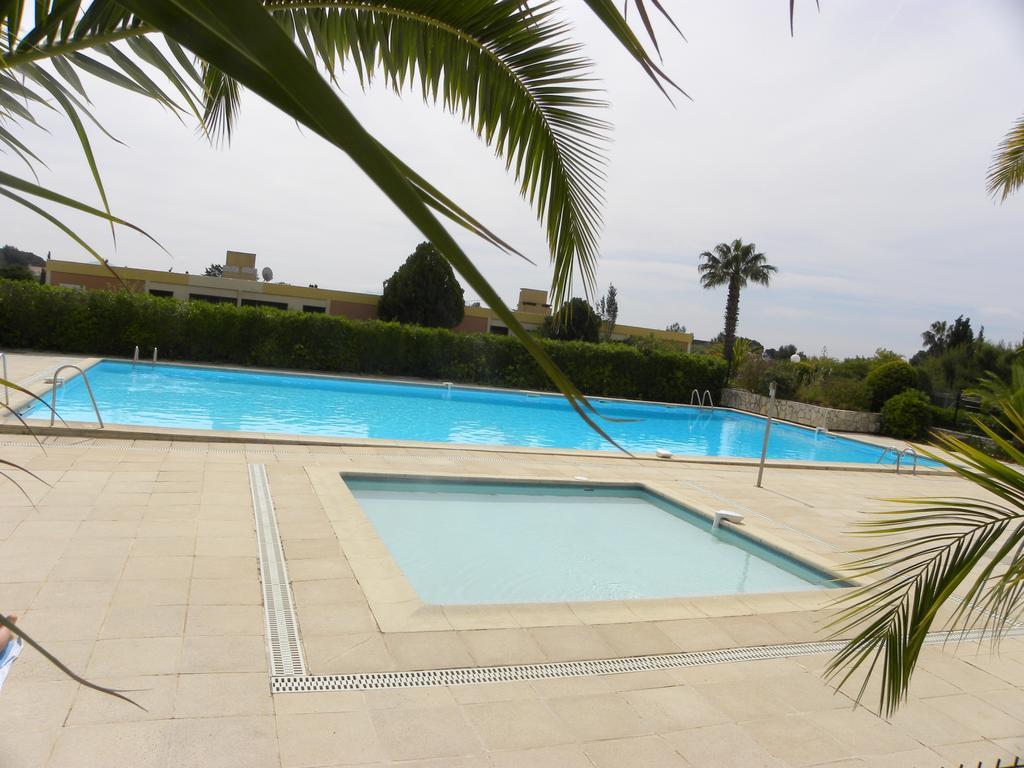 Sun&Sea Apart Bandol Bagian luar foto